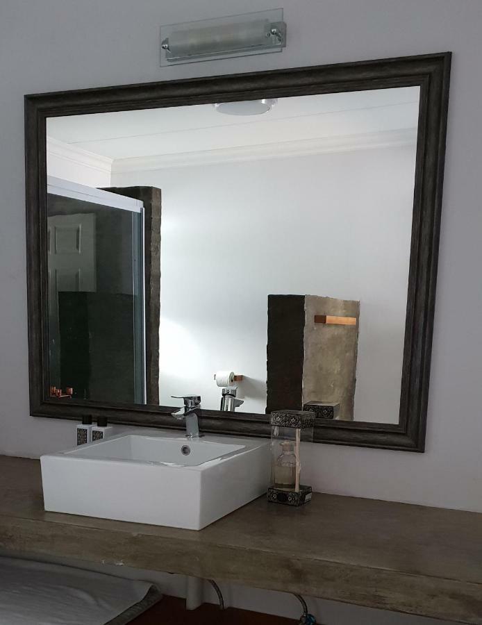 Emmaus Apartment Bloemfontein Bagian luar foto